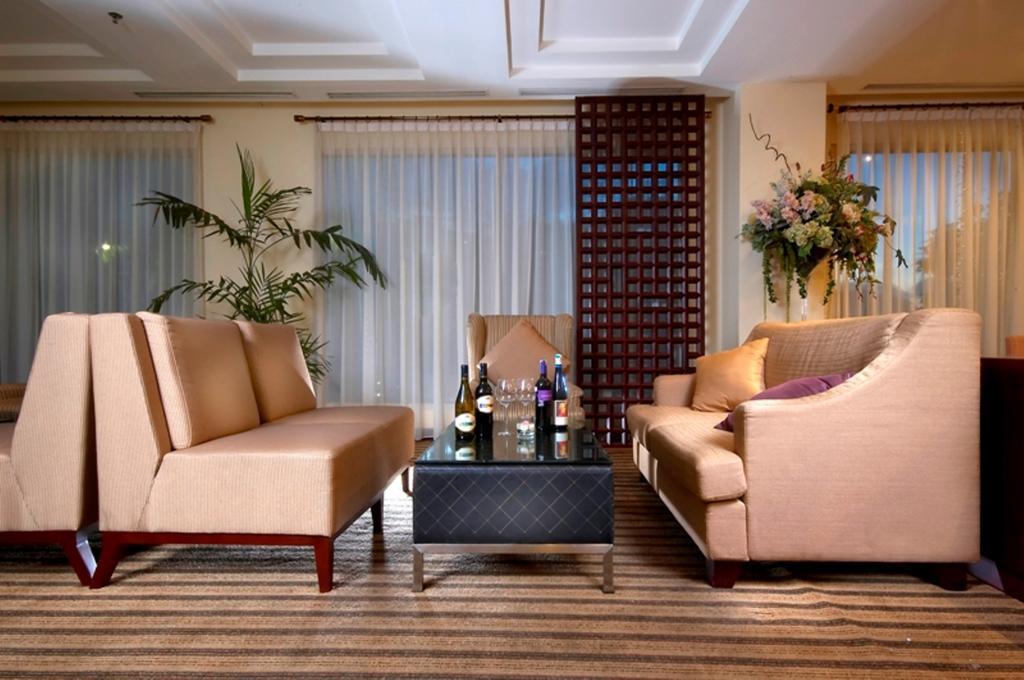 Hotel Gran Puri Манадо Экстерьер фото
