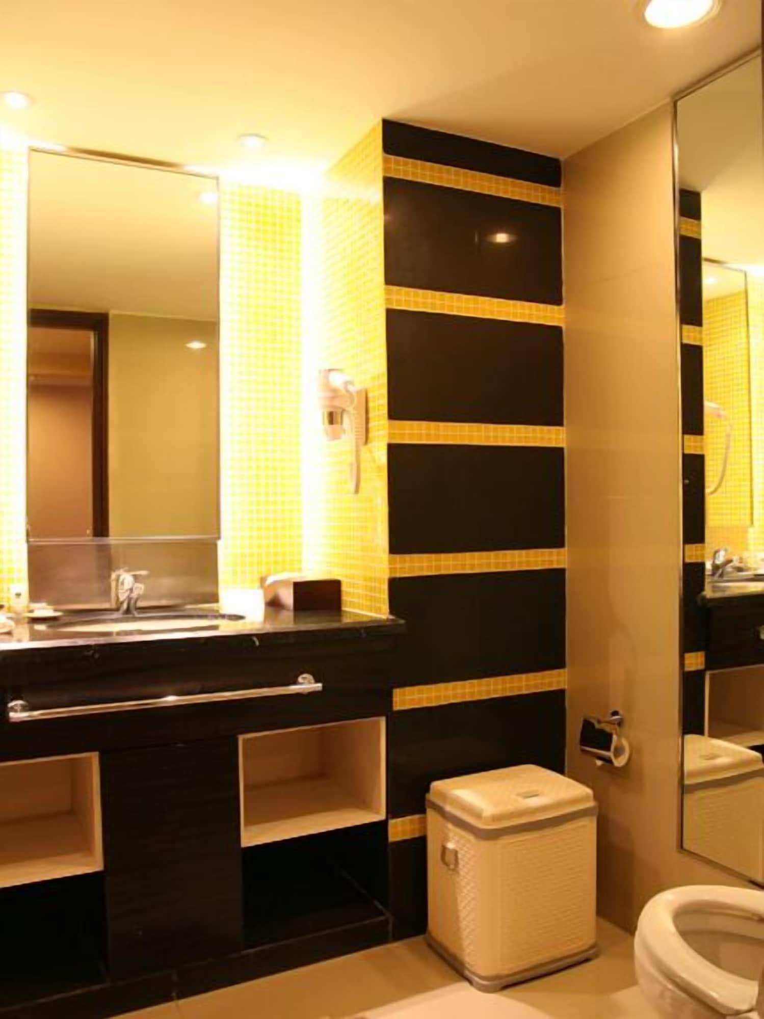 Hotel Gran Puri Манадо Экстерьер фото